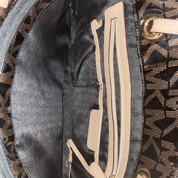 Michael Kors Bag - Picture 4 of 4